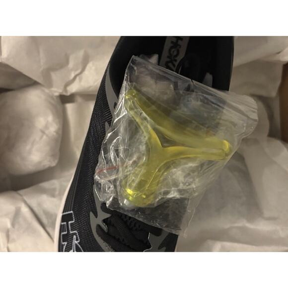 HOKA Crescendo 2 Mid Distance Track and Field Spikes Cleats Size M 11 W 12.5 New - Picture 6 of 7